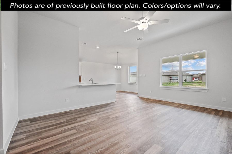 Spacious, unfurnished interior of a new home in Grand Oaks Reserve, Cleveland (Image 5).