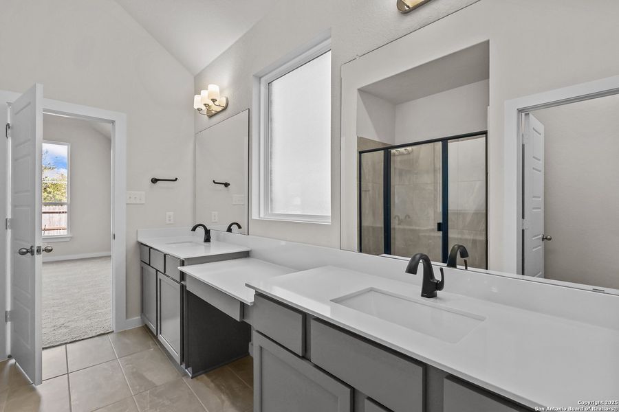 Furnished interior view inside a new home in Stillwater Ranch 45', San Antonio (Image 13).