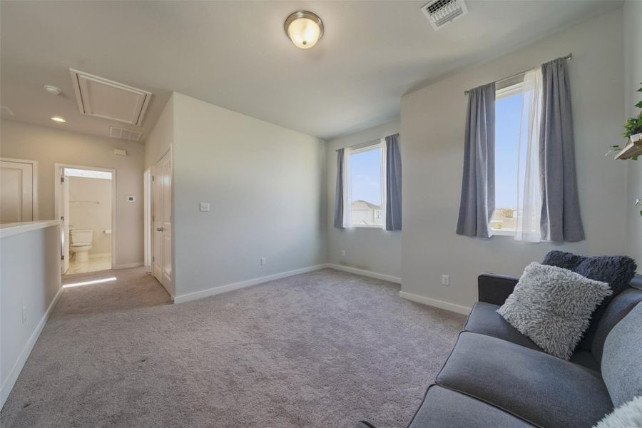 Spacious, unfurnished interior of a new home in Cielo East, Pflugerville (Image 22).