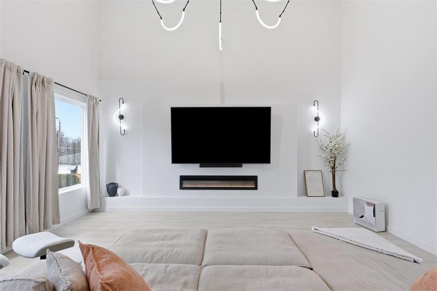 Furnished interior view inside a new home in , Dallas (Image 6).