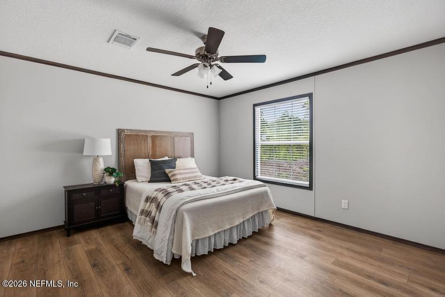 Furnished interior view inside a new home in , Middleburg (Image 14).