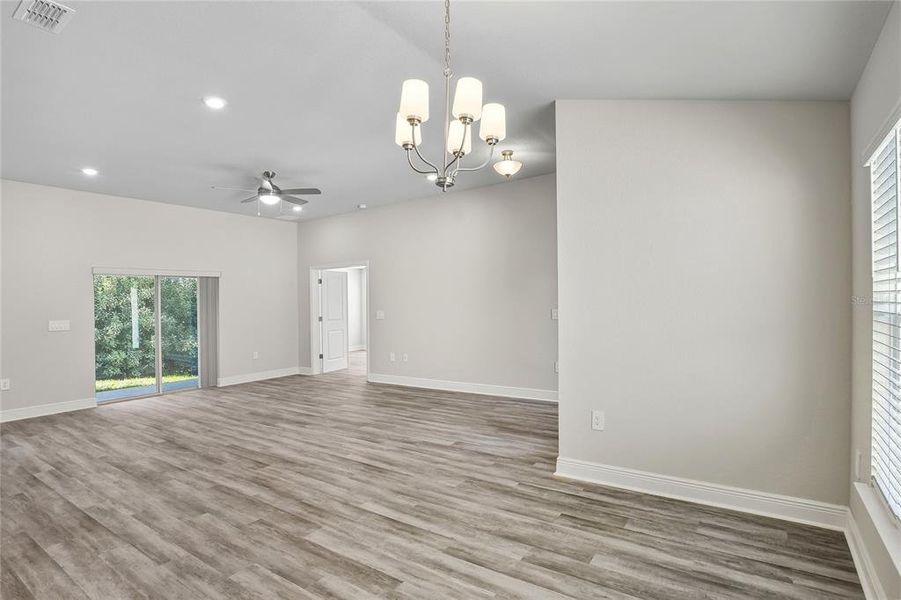 Spacious, unfurnished interior of a new home in , Lakeland (Image 25).