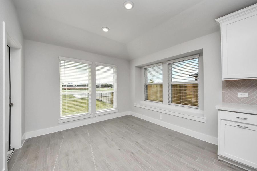 Spacious, unfurnished interior of a new home in Laurel Landing: Landmark Collection, Alvin (Image 23).