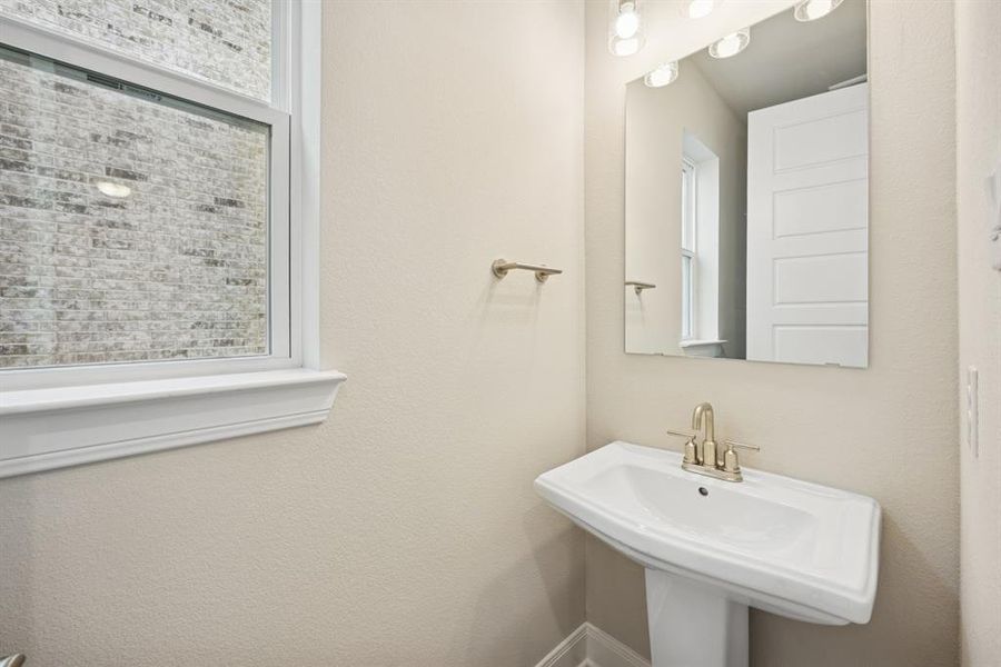 Furnished interior view inside a new home in Painted Tree Woodland West – Cottages, McKinney (Image 11).