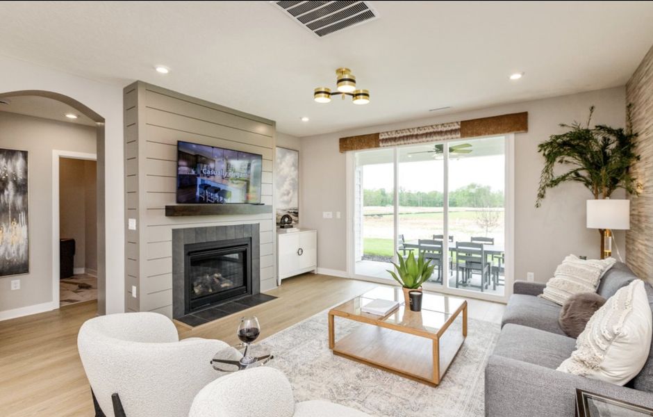 Representative furnished interior of a home built from the Wilmington by Fischer Homes in Savannah Lakes, Hiram (Image 13).