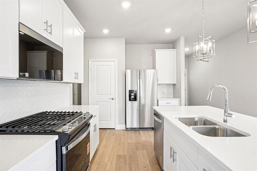 Photo is not of the actual home, but is an inspirational photo of builder’s model home and may depict options, furnishings, and/or decorator features that are not included. Photo is not of the actual home, but is an inspirational photo of builder’s model home and may depict options, furnishings, and/or decorator features that are not included.