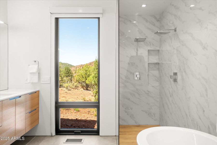 Primary En Suite Bathroom