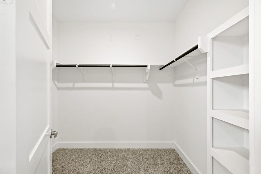 Spacious, unfurnished interior of a new home in Hills of Westlake, Conroe (Image 13).
