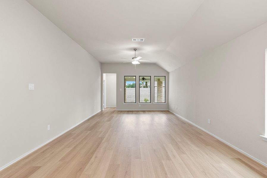 Spacious, unfurnished interior of a new home in Two Step Farm, Montgomery (Image 28). Spacious, unfurnished interior of a new home in Two Step Farm, Montgomery (Image 28).
