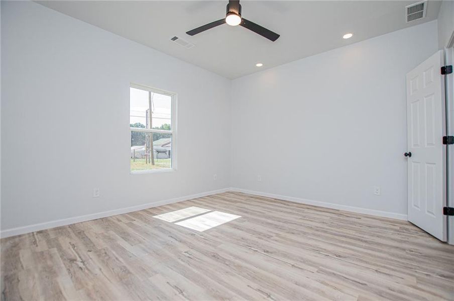 Spacious, unfurnished interior of a new home in , Carrollton (Image 47). Spacious, unfurnished interior of a new home in , Carrollton (Image 47).