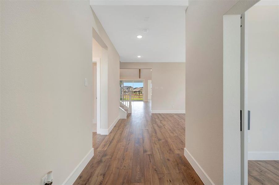 Spacious, unfurnished interior of a new home in Elevon, Lavon (Image 22).