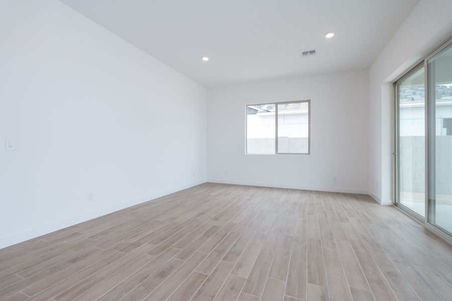 Spacious, unfurnished interior of a new home in Soleo, Queen Creek (Image 15).