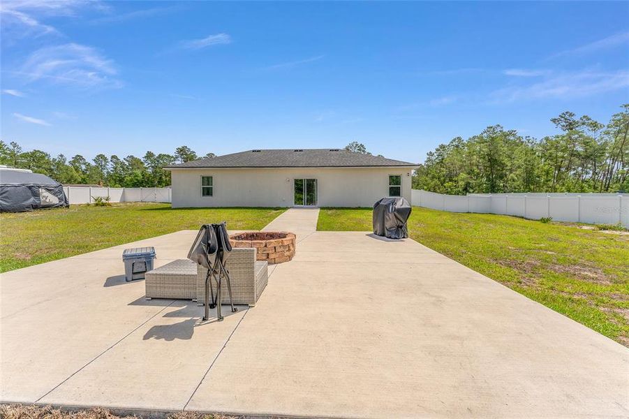 Exterior details and patio area of a home in , Ocala (Image 23).