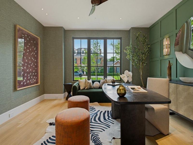 Furnished interior view inside a new home in , Dallas (Image 4).