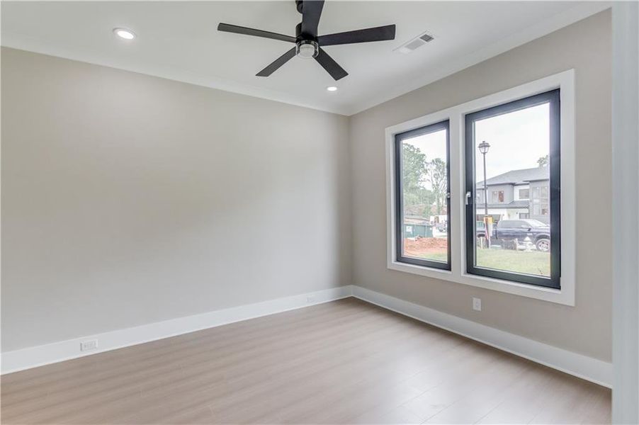 Spacious, unfurnished interior of a new home in , Auburn (Image 21).
