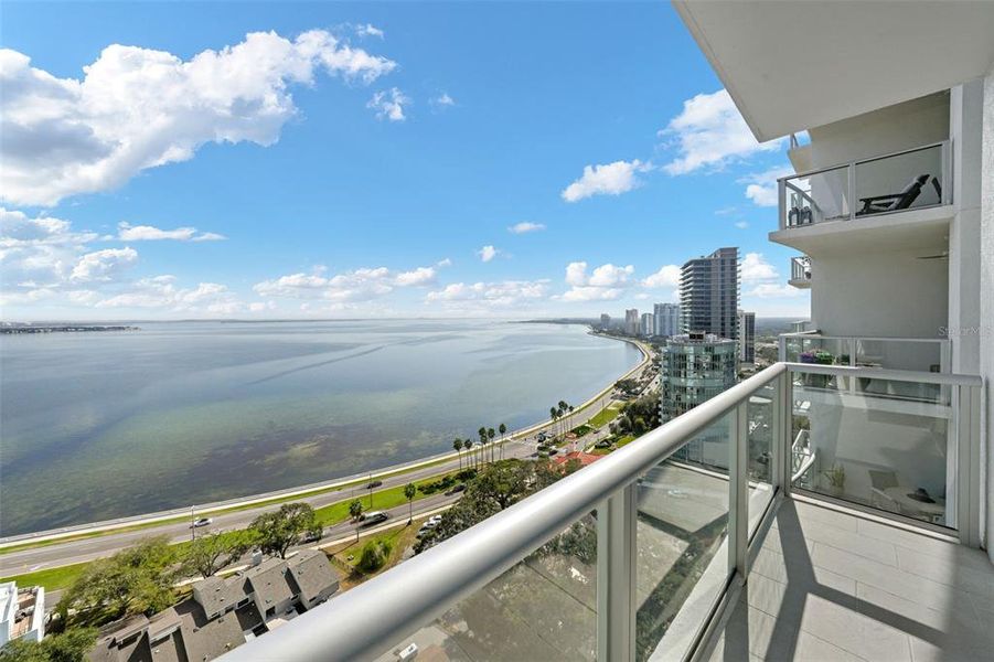 Condo located in Tampa, FL showcasing its design and architecture (Image 34). Condo located in Tampa, FL showcasing its design and architecture (Image 34).