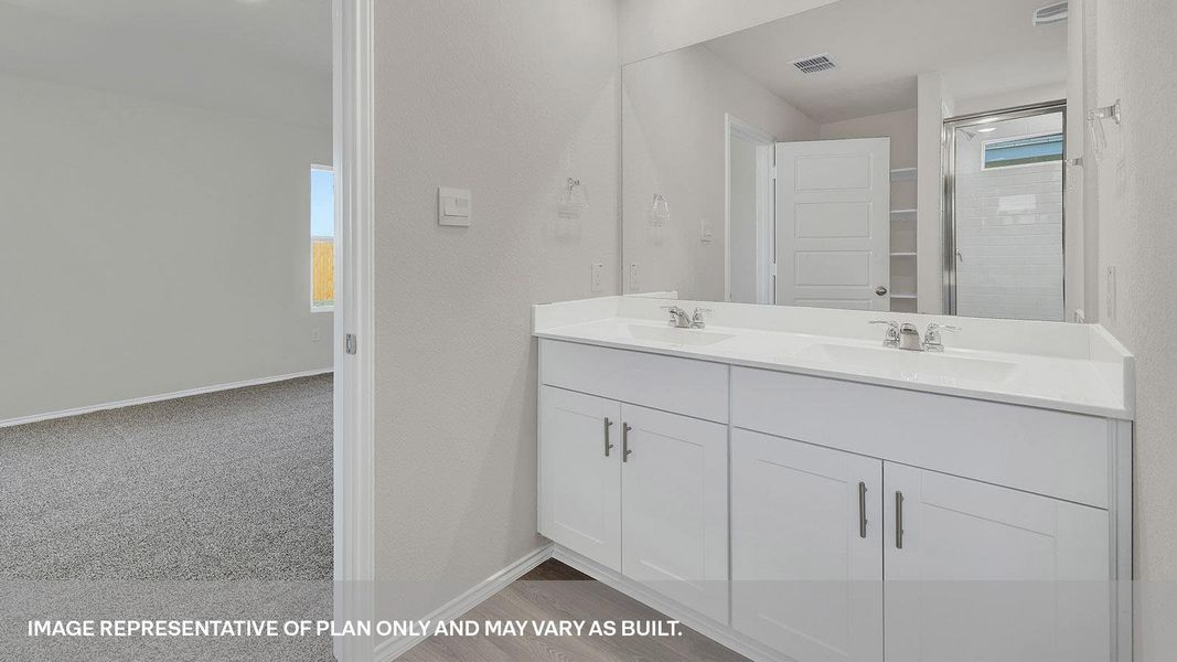 Furnished interior view inside a new home in Paramount, Kyle (Image 12).