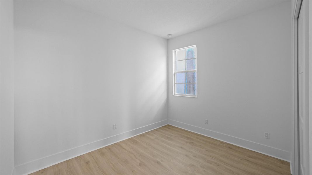 Spacious, unfurnished interior of a new home in Esprit at Avenir, Palm Beach Gardens (Image 29).