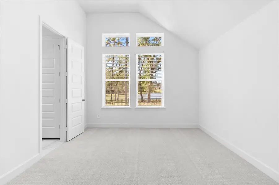 Spacious, unfurnished interior of a new home in Audubon Park 70', Magnolia (Image 10).