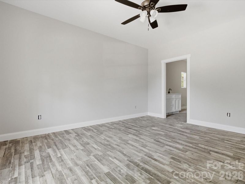 Spacious, unfurnished interior of a new home in , Clover (Image 12).