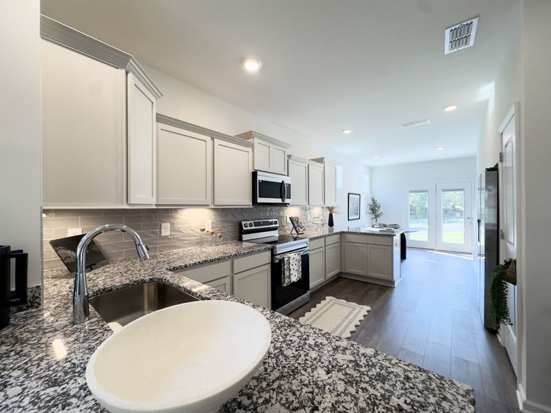 Furnished interior view inside a new home in Park Place, Shelbyville (Image 7).