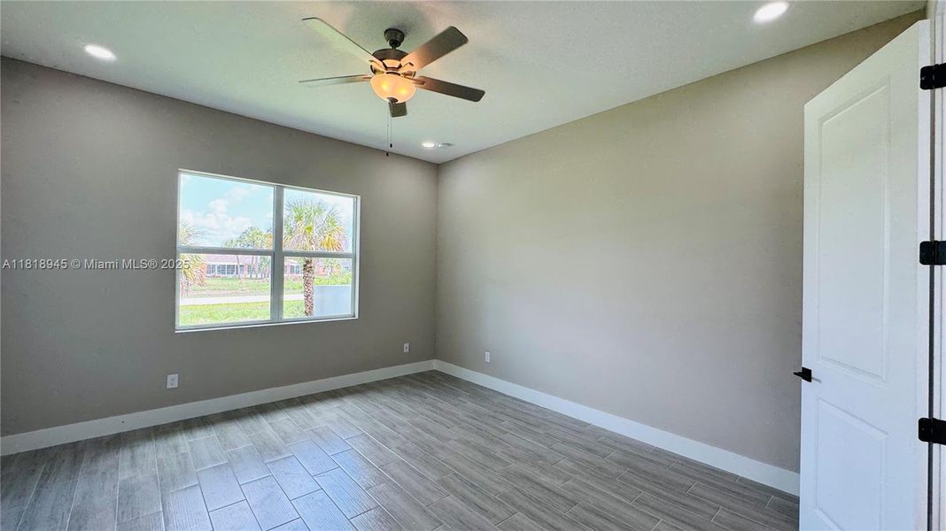 Spacious, unfurnished interior of a new home in , Labelle (Image 7).