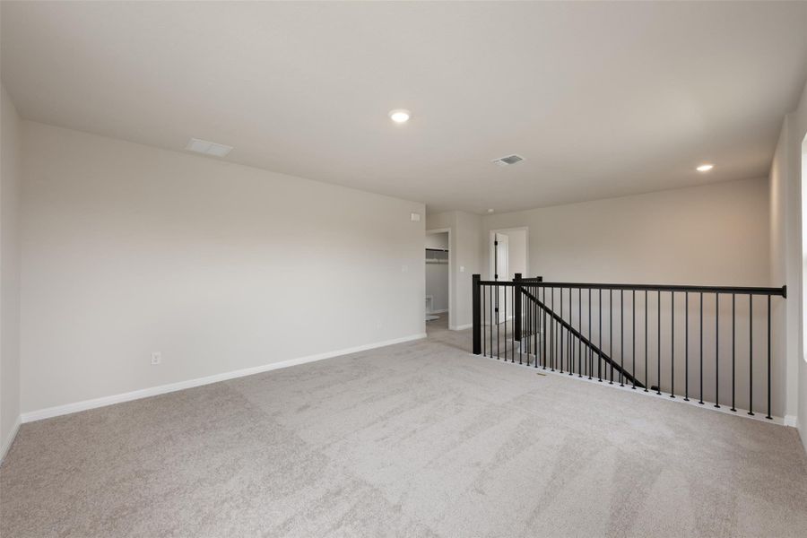 Spacious, unfurnished interior of a new home in Cannon Ranch, Dripping Springs (Image 16).