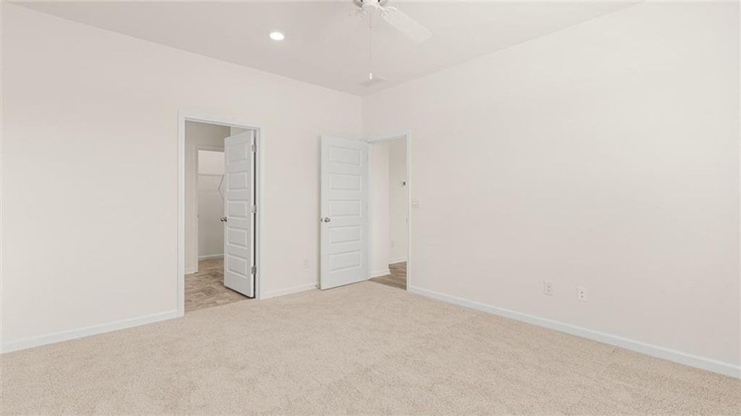 Spacious, unfurnished interior of a new home in Oakchase at Hampton, Hampton (Image 24).