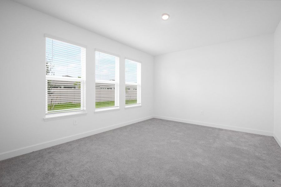 Spacious, unfurnished interior of a new home in The Cove at West Port, Port Charlotte (Image 21).
