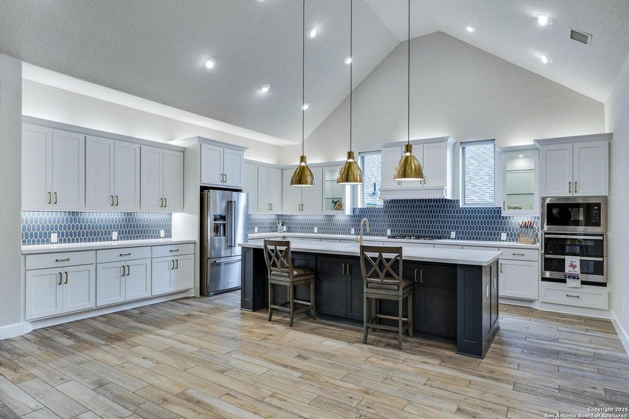 Furnished interior view inside a new home in Balcones Creek 70', Boerne (Image 19).
