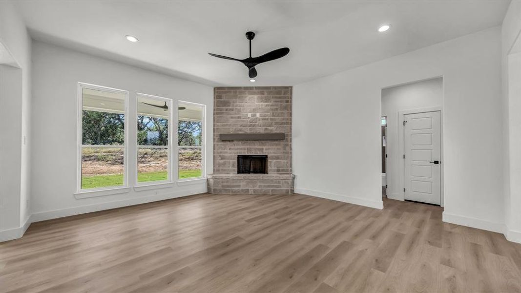 Spacious, unfurnished interior of a new home in , Weatherford (Image 17). Spacious, unfurnished interior of a new home in , Weatherford (Image 17).
