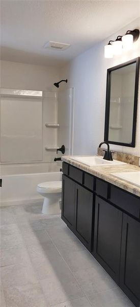 Furnished interior view inside a new home in Royal Highlands, Brooksville (Image 4).