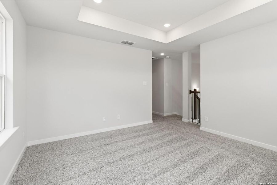 Spacious, unfurnished interior of a new home in Katzer Ranch, Converse (Image 22).