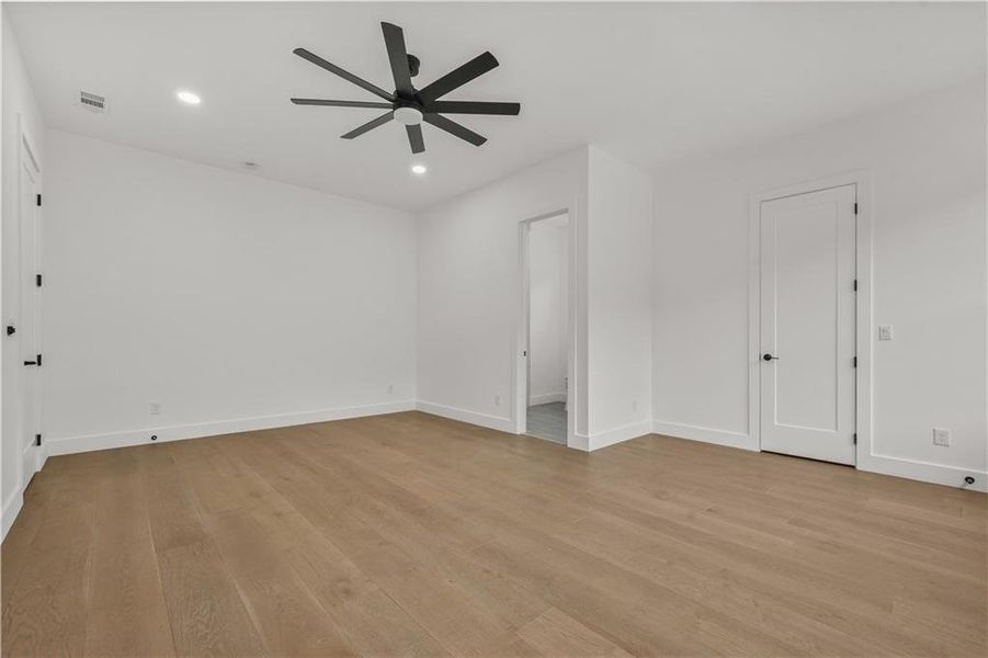 Spacious, unfurnished interior of a new home in , Atlanta (Image 38). Spacious, unfurnished interior of a new home in , Atlanta (Image 38).