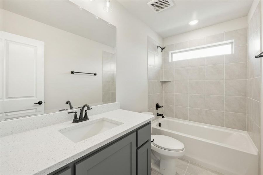 Furnished interior view inside a new home in Sable Creek, Sanger (Image 14). Furnished interior view inside a new home in Sable Creek, Sanger (Image 14).