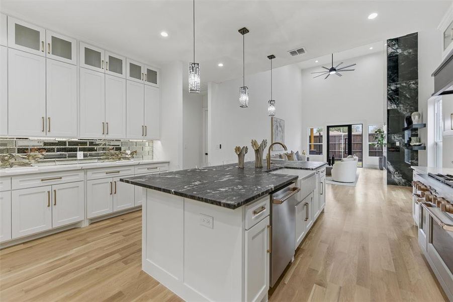 Furnished interior view inside a new home in , Dallas (Image 18).