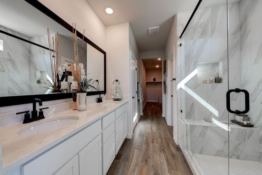 Furnished interior view inside a new home in Veranda Signature, San Antonio (Image 15).