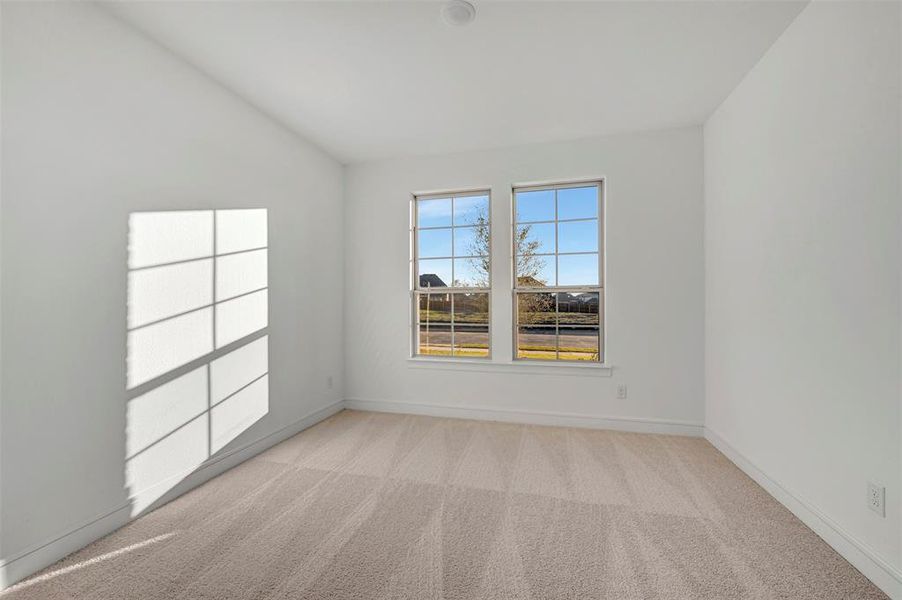 Spacious, unfurnished interior of a new home in Kreymer at the Park, Wylie (Image 38).