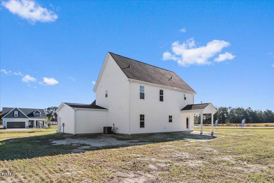 04-101 Hudson Vlg Dr-4