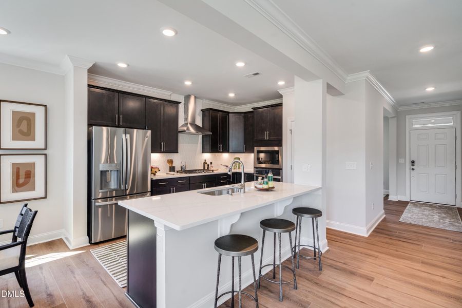 SUN_SutherlandStation_Pic_LandrumIII_Kit