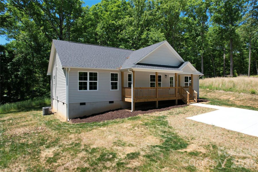 Exterior details and patio area of a home in , Lexington (Image 24).