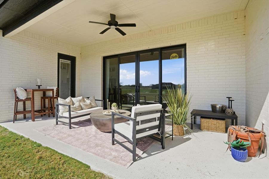 Exterior details and patio area of a home in , Weatherford (Image 20).