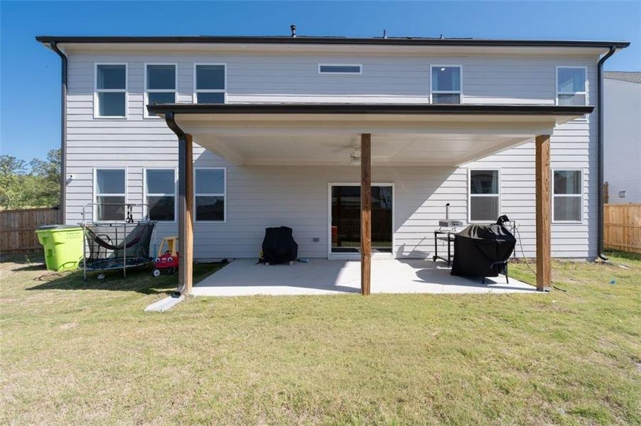 Exterior details and patio area of a home in , Dallas (Image 32).