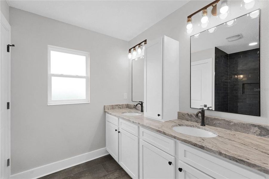 Furnished interior view inside a new home in , Bushnell (Image 10).