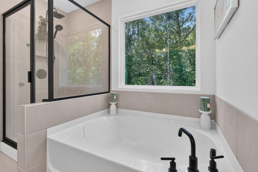 Close-up of interior finishes inside a home in , Charleston (Image 20).