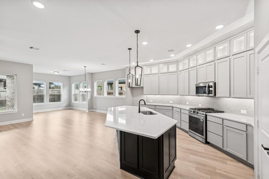 Furnished interior view inside a new home in The Highlands 55' - Encore Collection, Porter (Image 3). Furnished interior view inside a new home in The Highlands 55' - Encore Collection, Porter (Image 3).