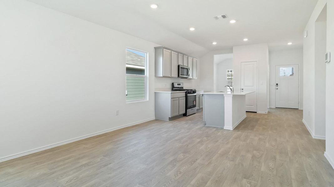 Spacious, unfurnished interior of a new home in Talavera, Kyle (Image 12).