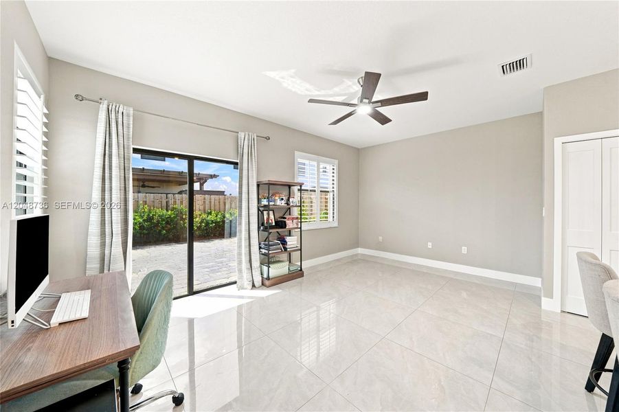 Furnished interior view inside a new home in , Miami (Image 20). Furnished interior view inside a new home in , Miami (Image 20).