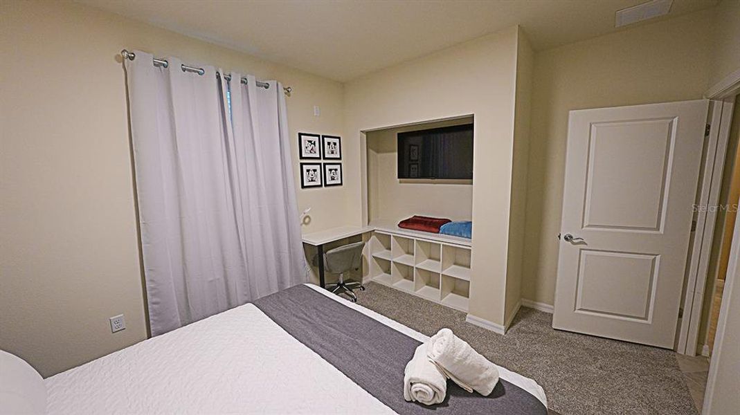 Image 79 of a home in .