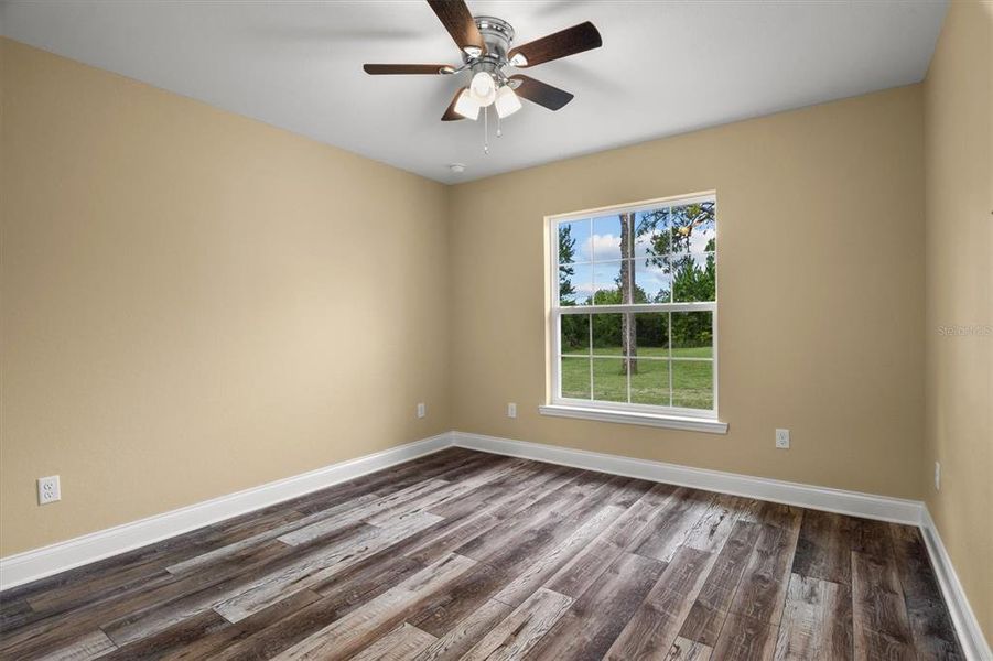 Spacious, unfurnished interior of a new home in , Haines City (Image 32).